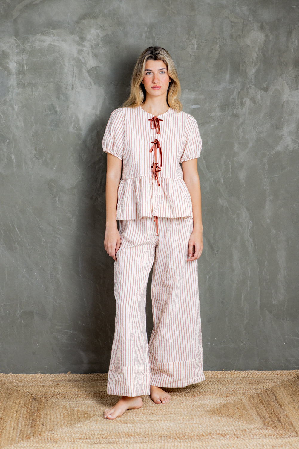 CC. LAURA SS ESTUDIO 001