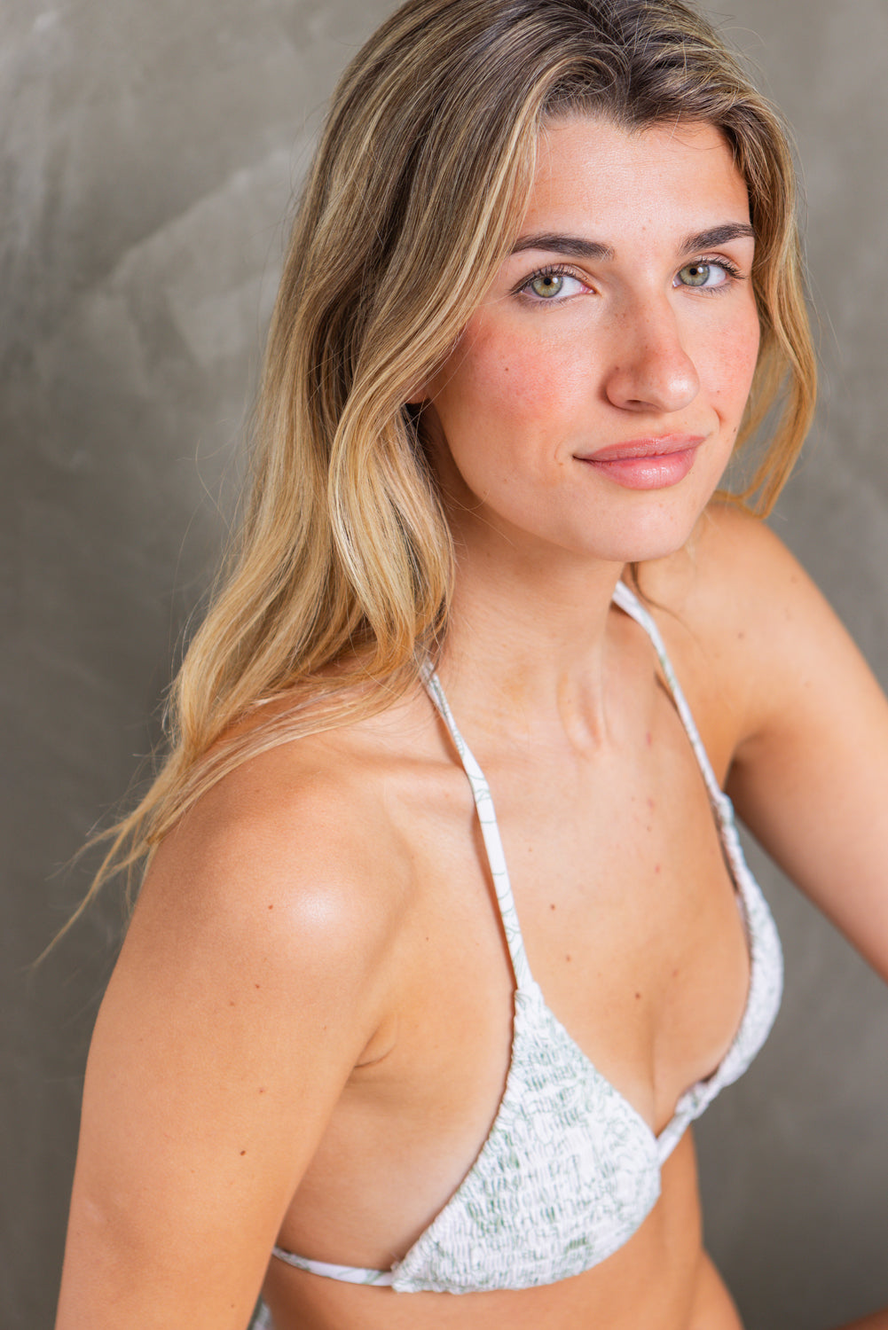 CC. LAURA SS ESTUDIO 083