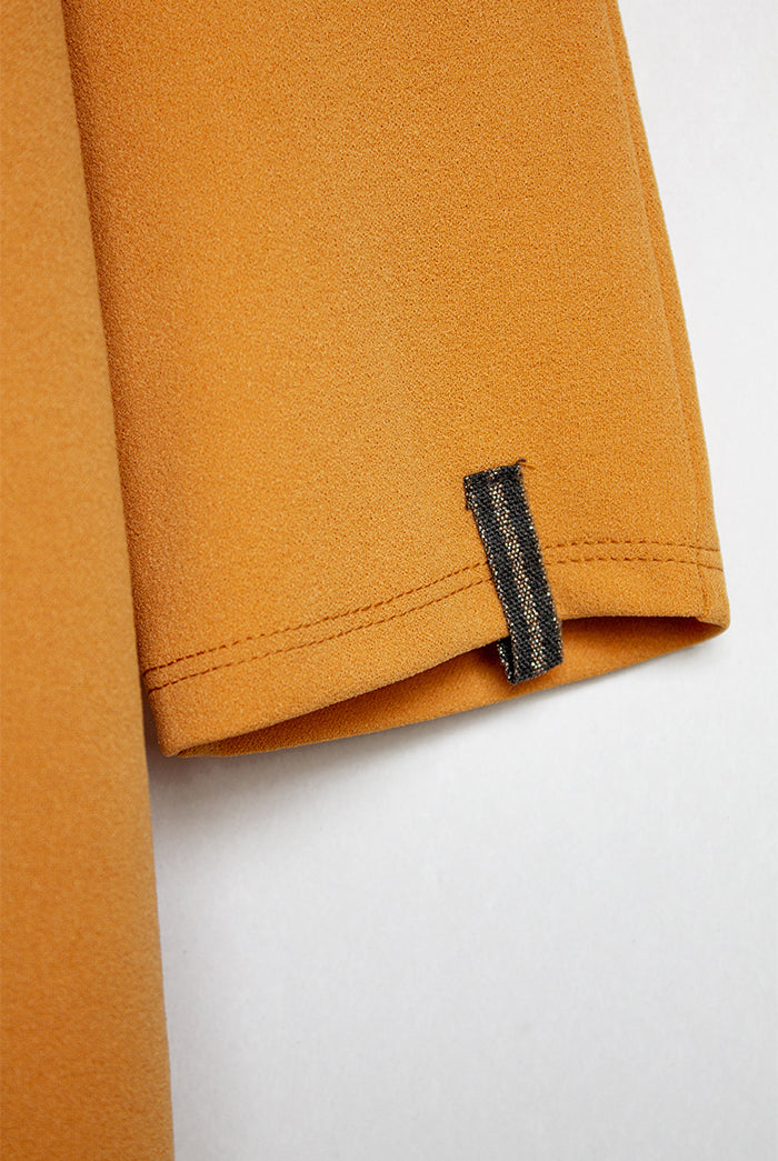 levita-ocre-detalle-2