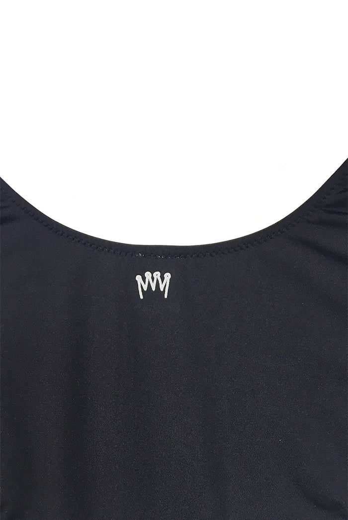 Banador-microfibra-cordon-negro-detalle-corona-1