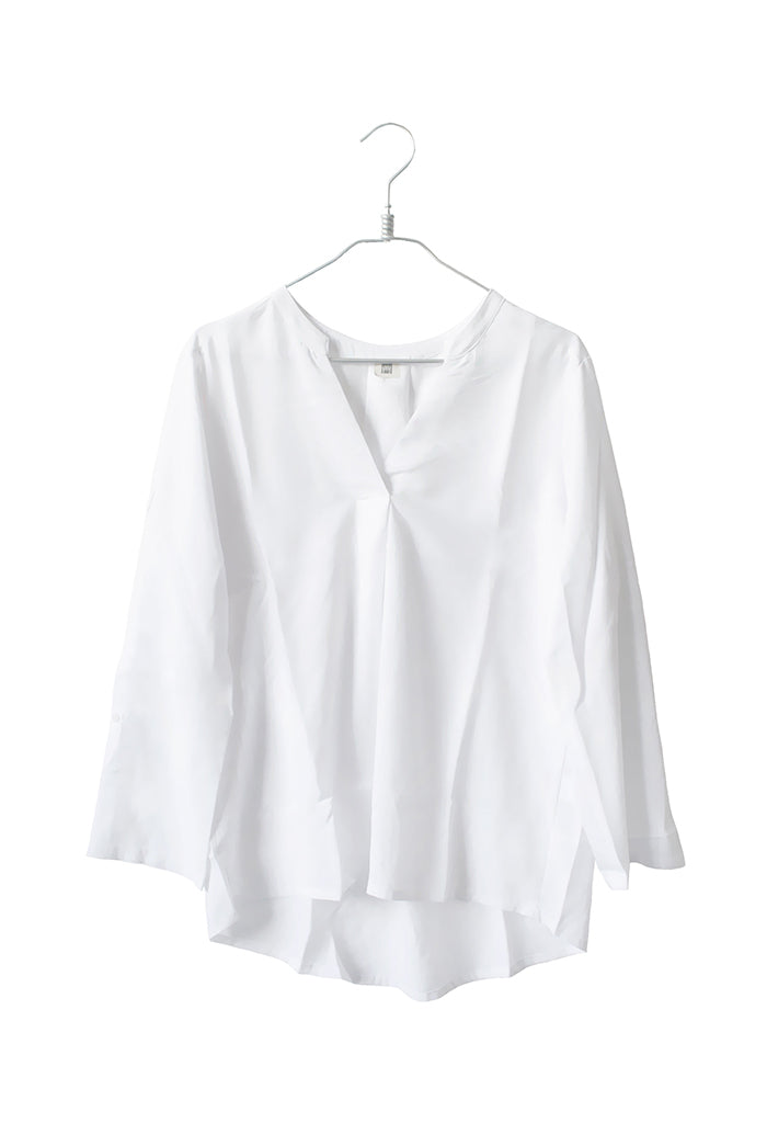 Blusa-Pliegues-Cuello-Mao