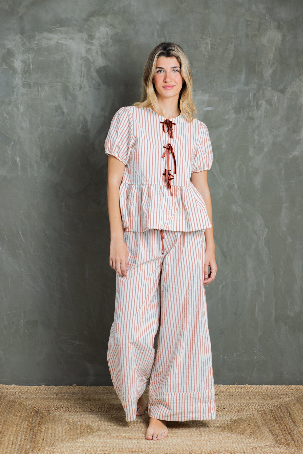 CC. LAURA SS ESTUDIO 008