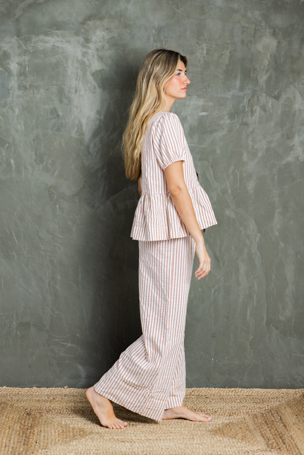 CC. LAURA SS ESTUDIO 011