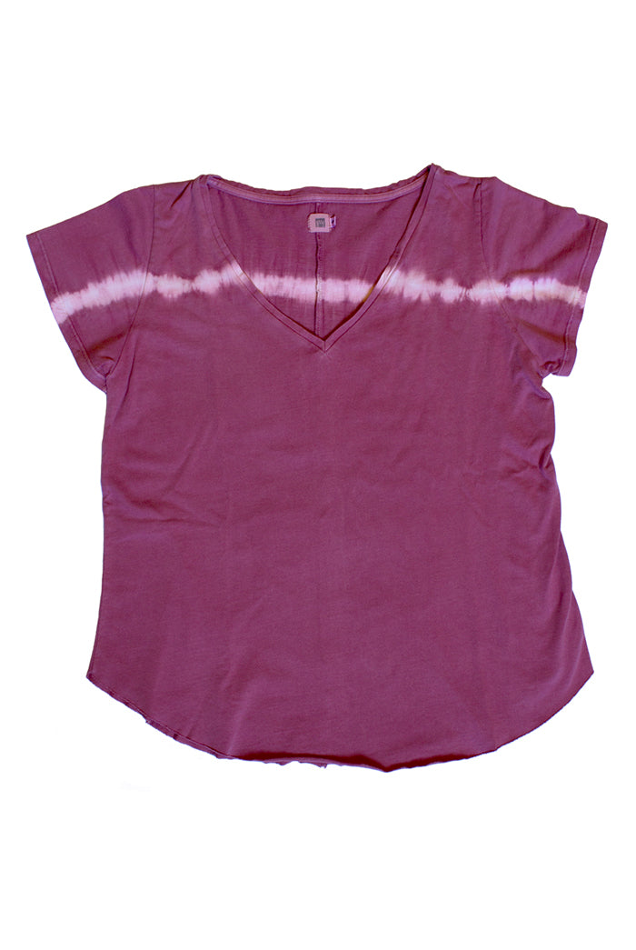 Camiseta-granate-pico-tie-dye-pecho-1-1
