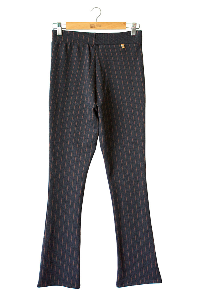 Pantalón-Campana-Raya-Diplomática-Gris-Naranja