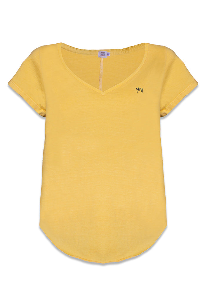 camiseta-corona-pico-amarillo-sombra