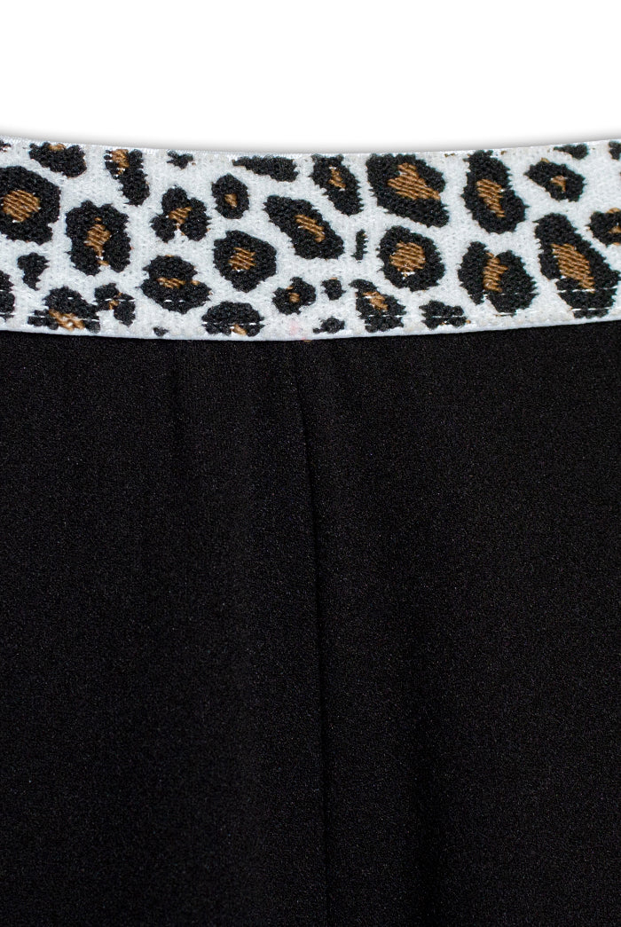 pantalón-trompet-negro-1-sombra-fb-detalle